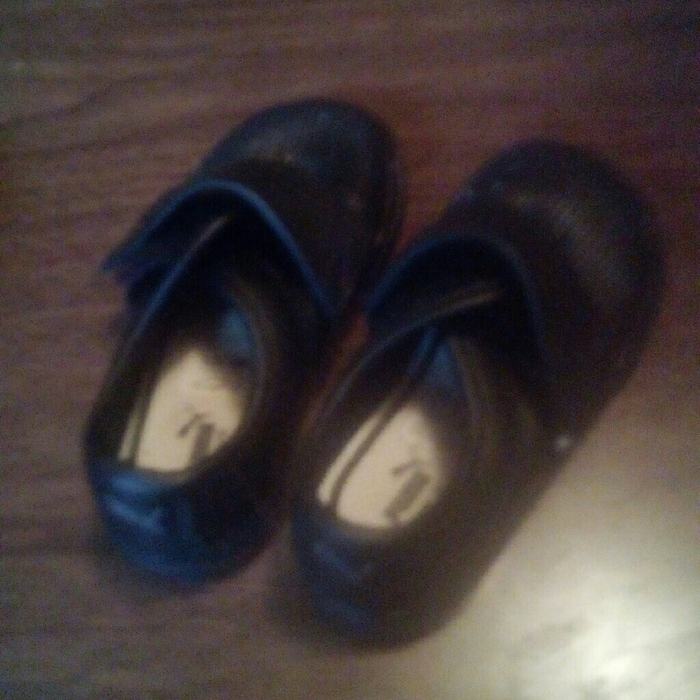 Toddler's shoes